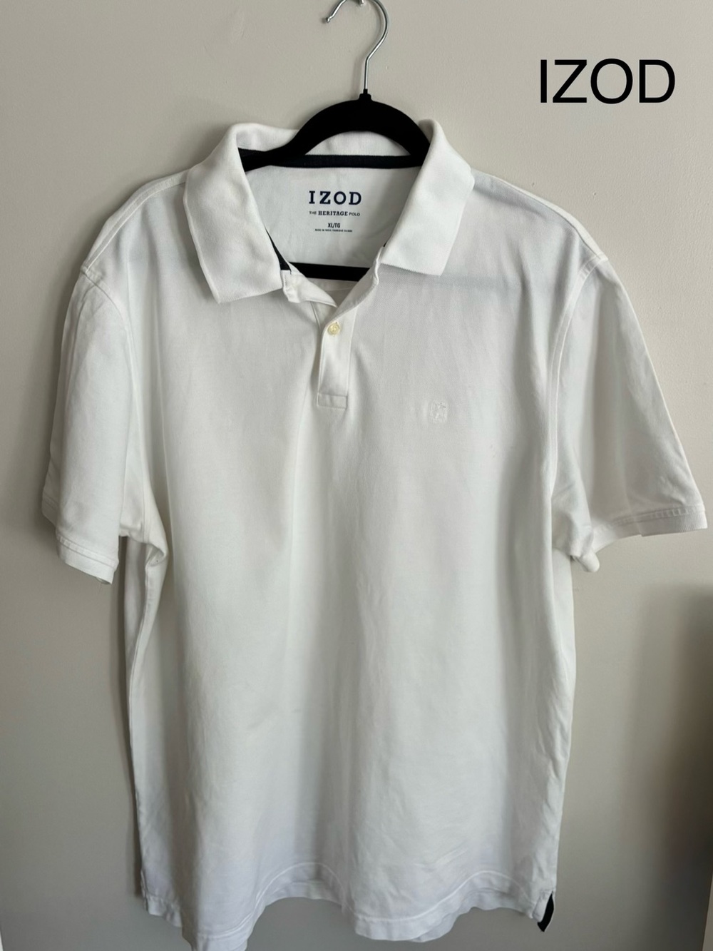 273 IZOD Men's White Polo Shirt - Classic Short Sleeve